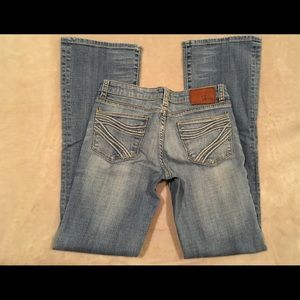 SHIO JEANS low-rise boot-cut jeans size 27